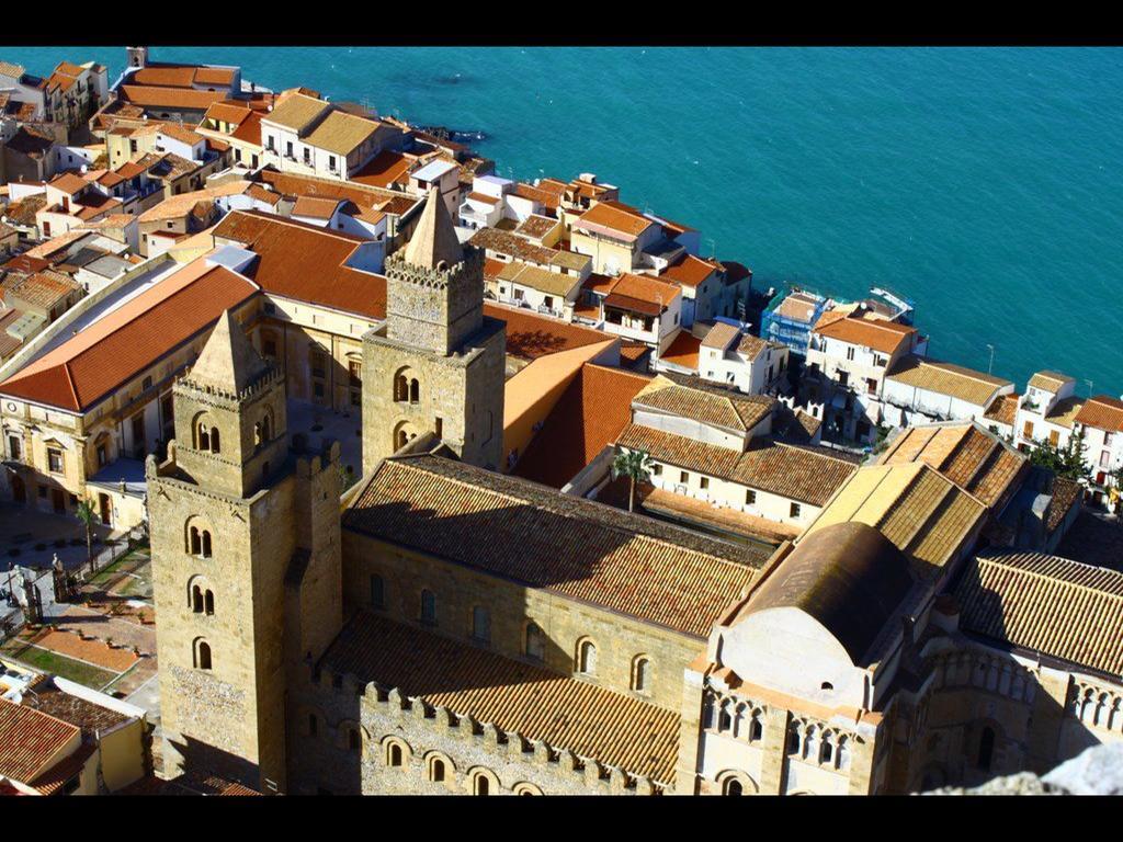 Gaia Holidays Apartments Cefalù Eksteriør billede