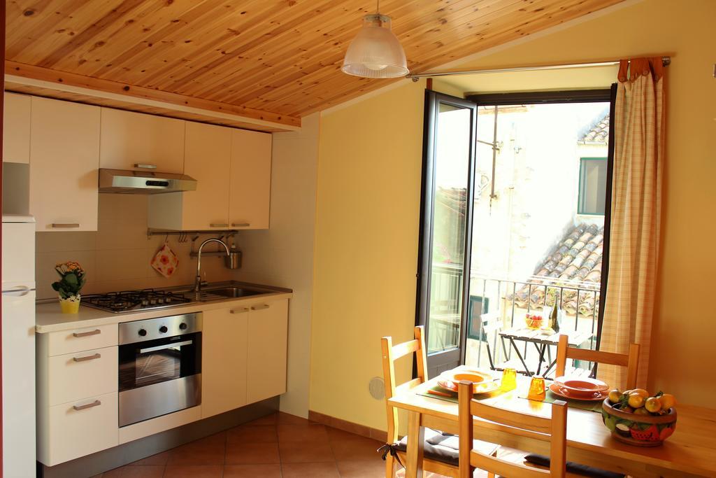 Gaia Holidays Apartments Cefalù Eksteriør billede