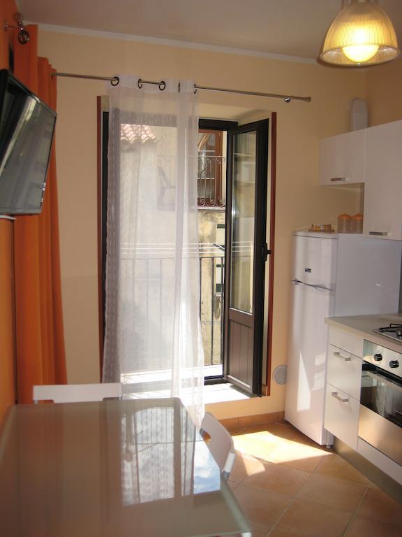 Gaia Holidays Apartments Cefalù Værelse billede